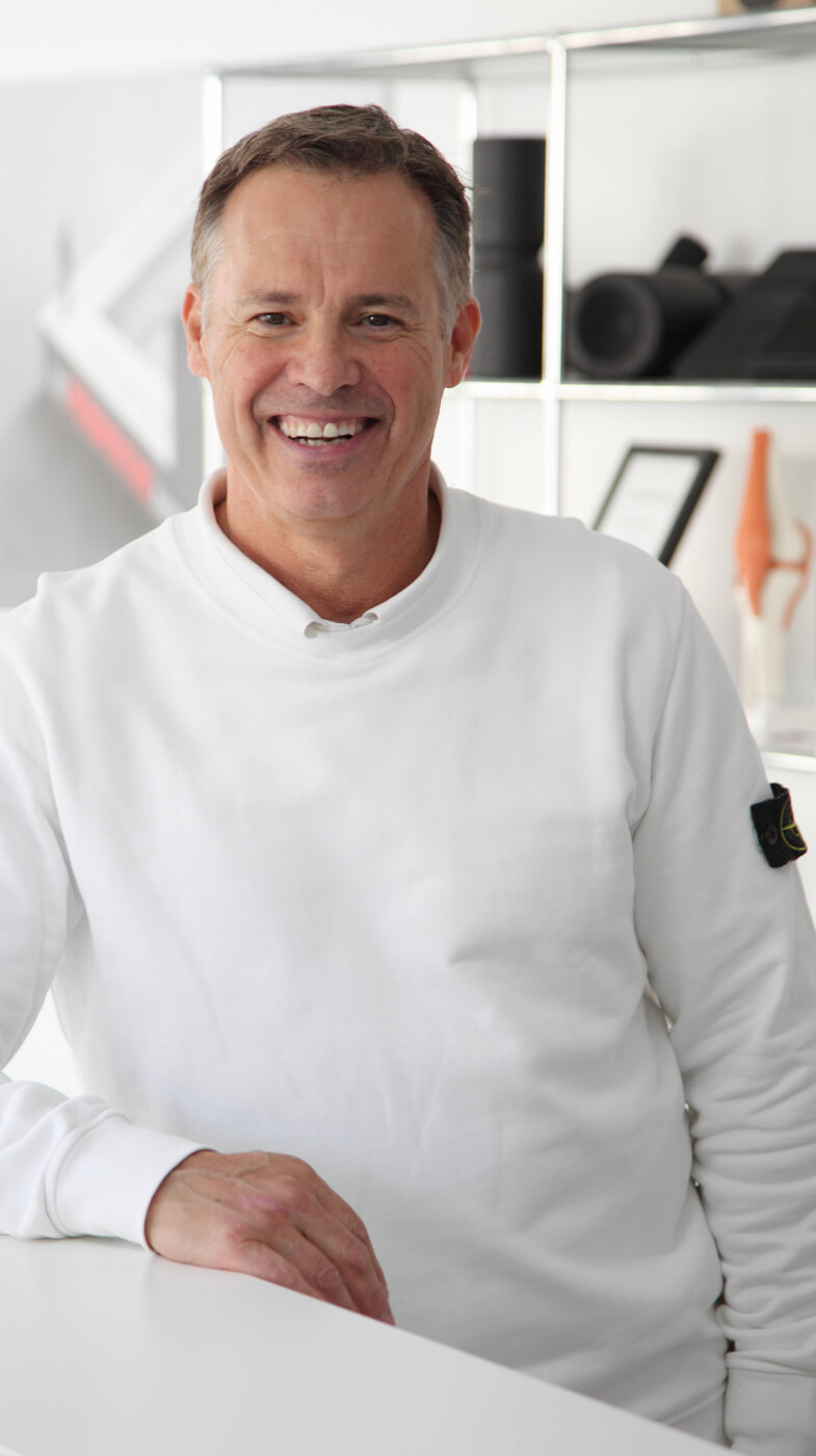 Frank Fuhrmann behandelt eine Patientin